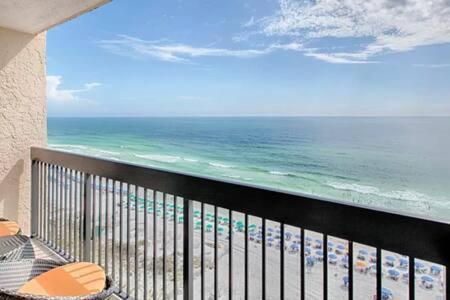 The Oyster By Brightwild-Beachfront Condo Destin Exterior photo