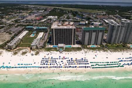 The Oyster By Brightwild-Beachfront Condo Destin Exterior photo