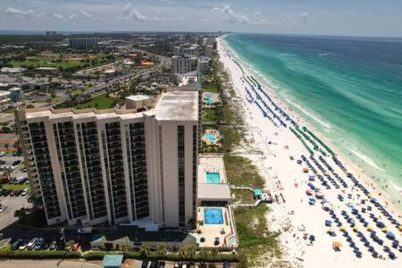 The Oyster By Brightwild-Beachfront Condo Destin Exterior photo